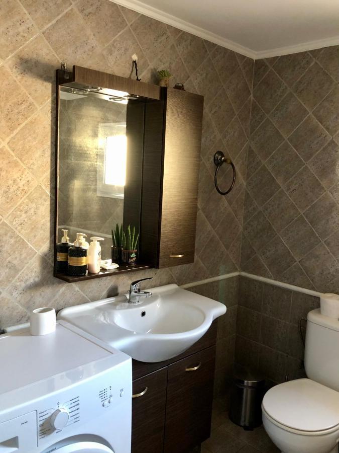 Tzitzifianaki Cozy Apartment ハニア エクステリア 写真